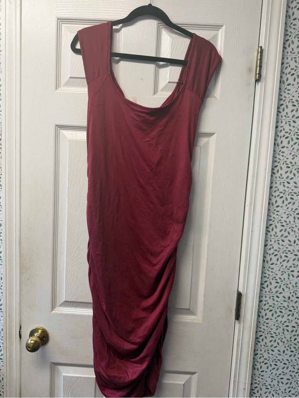 Rue21 Sleeveless Burgundy Midi Scoop Neck Dress